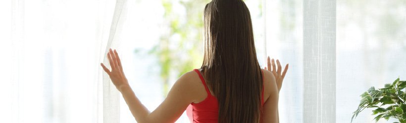 Choosing Curtains Over Blinds in The Home